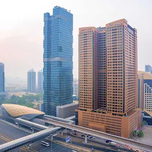 Mercure Barsha Heights And Отель