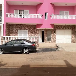  Alojamento de Acomodação e Pequeno-almoço Rooming House Cabo Verde