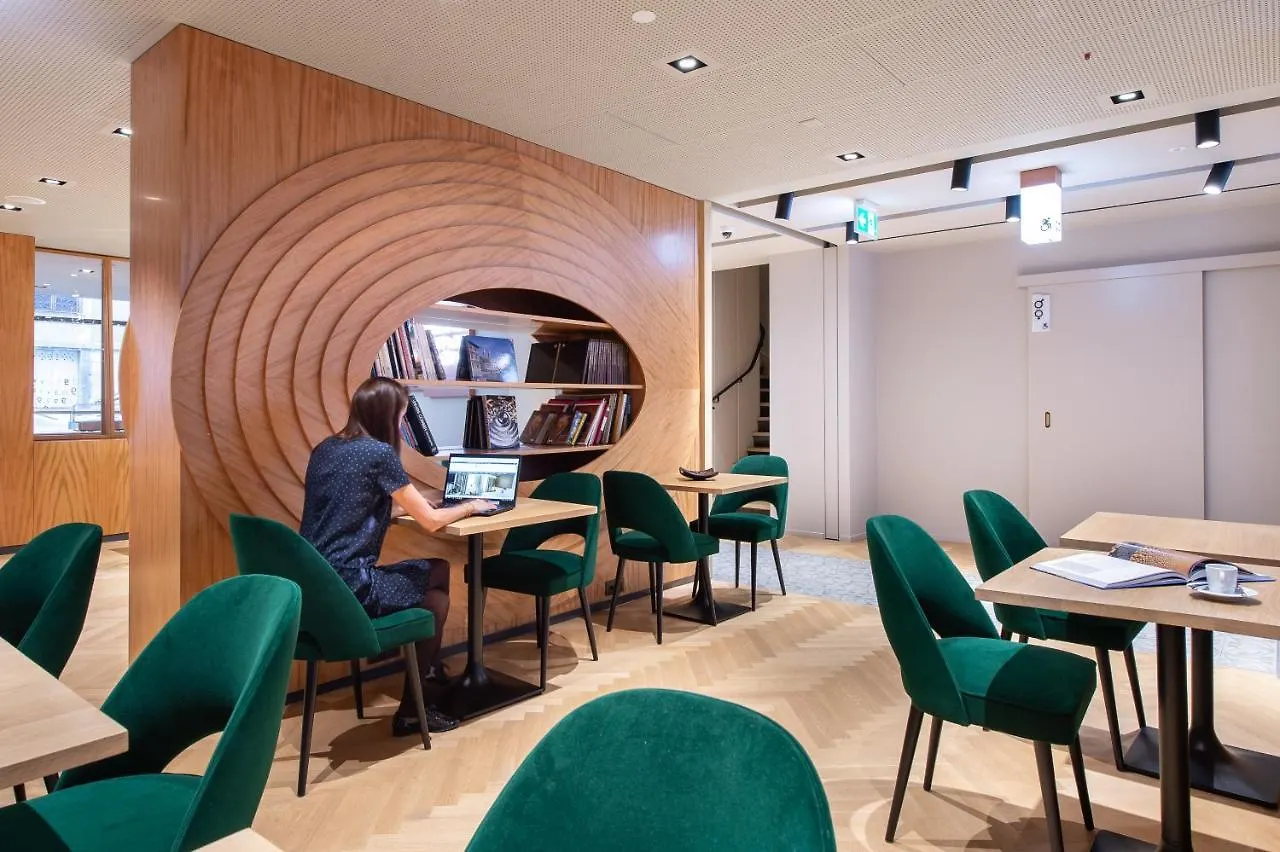 9Hotel Paquis Geneva 3*,