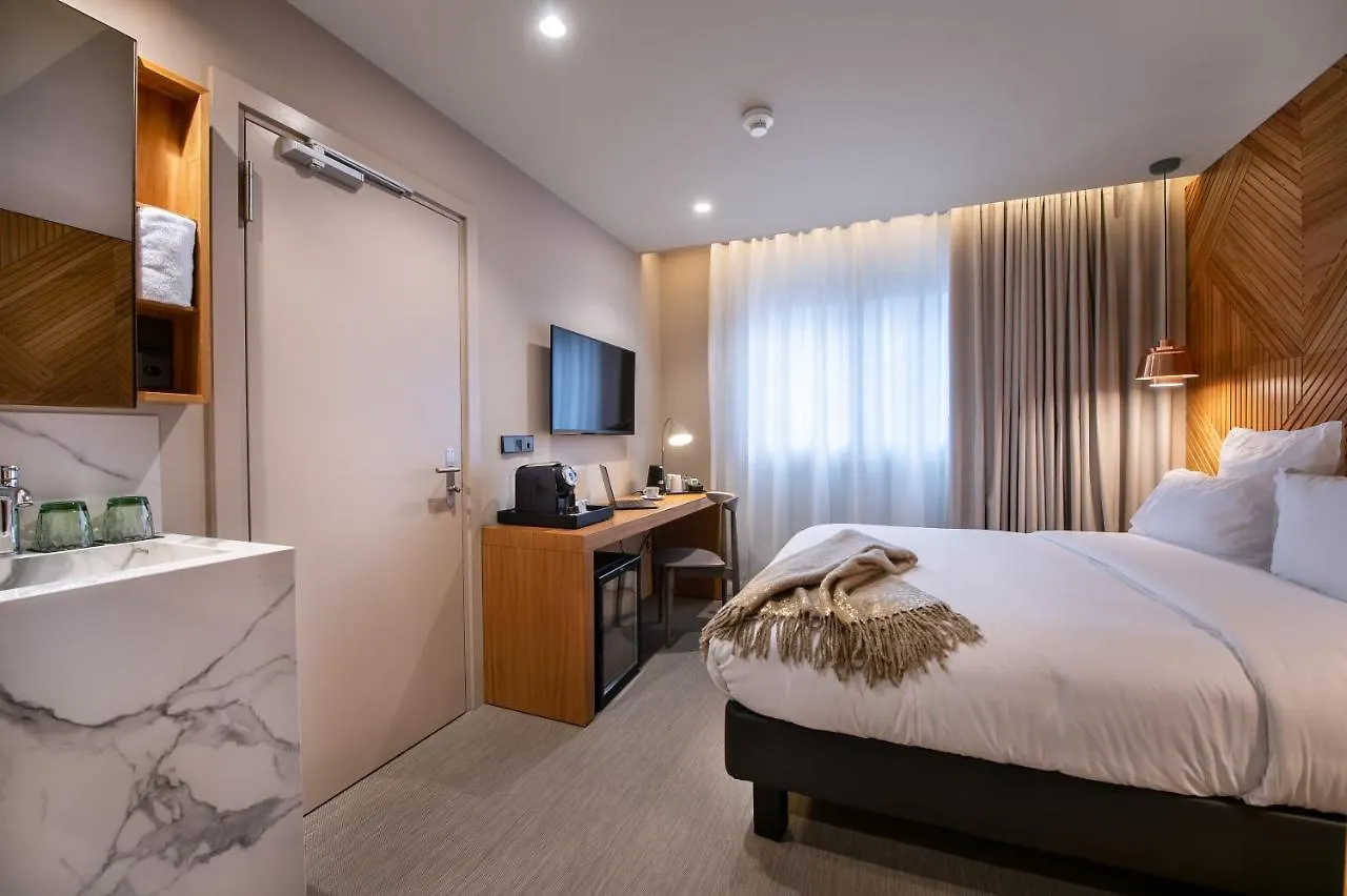 9Hotel Paquis Geneva Hotel