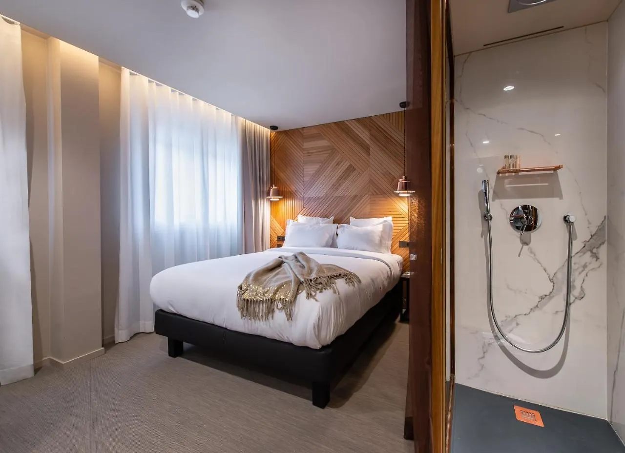 9Hotel Paquis Geneva Hotel